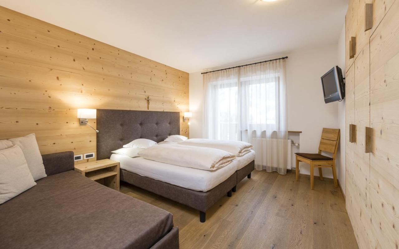 Runcac Hotel Badia  Ngoại thất bức ảnh